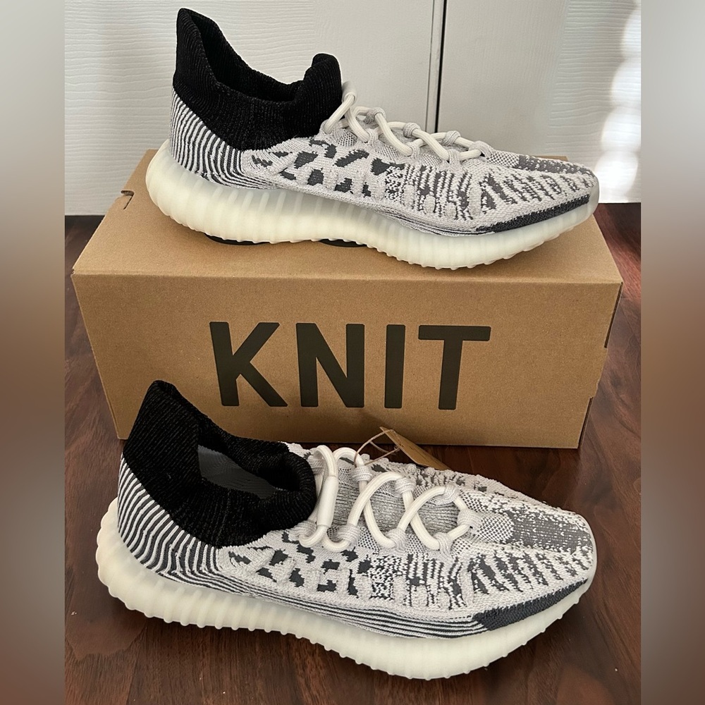 YZY 350V2 CMPCT